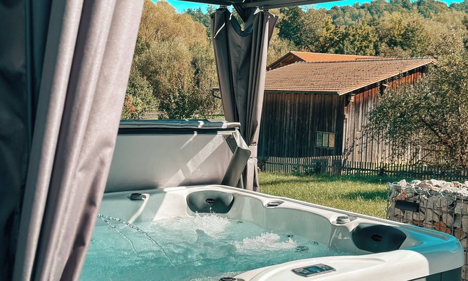 Kotzting Apartment | Waldklang Suite, incl. whirlpool and wellness area, sauna