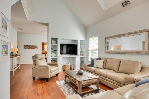 Port St. Joe House | Walk to Bay and Dtwn Port St Joe Paradise with Grill!