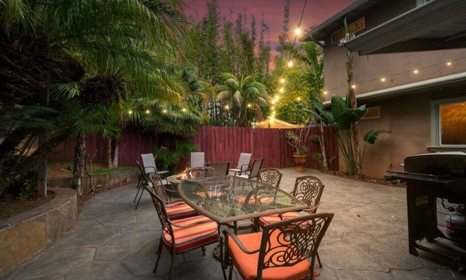 Carlsbad House | Walk to Beach: Hot Tub, Fire Pit & Bikes!