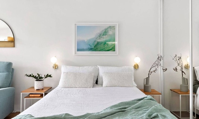 Mona Vale Apartment | Walk to beach | Studio w/t pool