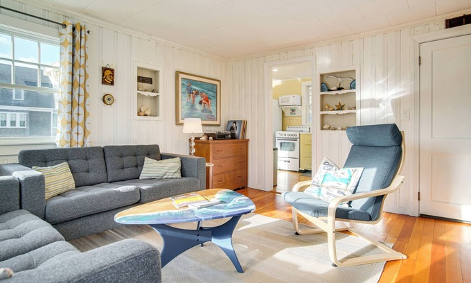 Monument Beach Cottage | Walk to Monument Beach: Cape Cod Cottage w/Grill