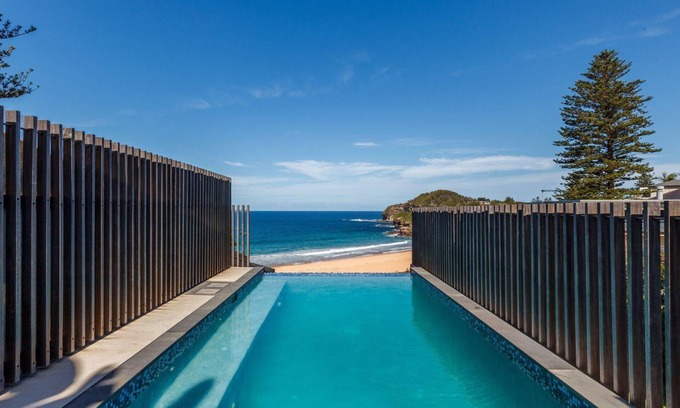 Mona Vale House | Warriewood Hale Kai - Beach Stays