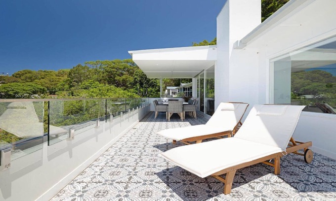 Pretty Beach Central Coast House | Water Views Wagstaffe