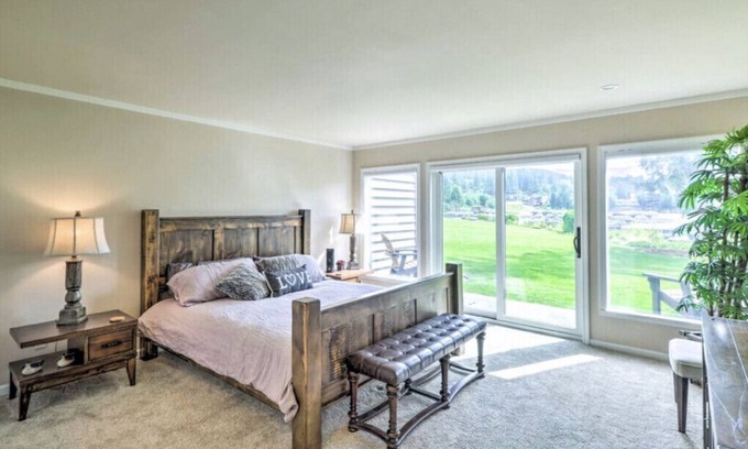 Bigfork Condo | Waterfront Condo, Flathead Lake and Mountain Views!