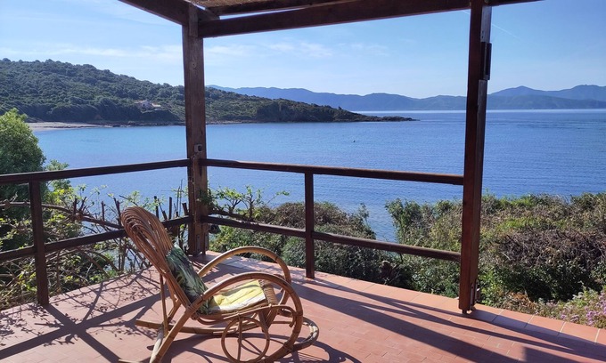 Cargese House | Waterfront house with sumptuous view