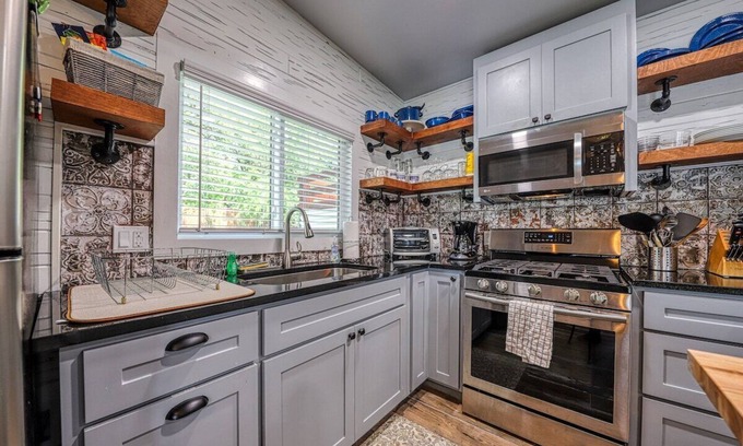 Eagle Ridge House | Waterfront- Private Oasis on Lake Travis