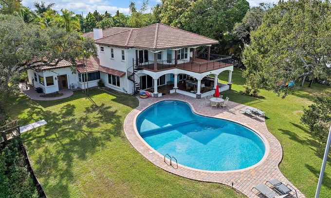Jupiter House | Waterfront, spectacular peninsula property views all directions, dock, sleep 16