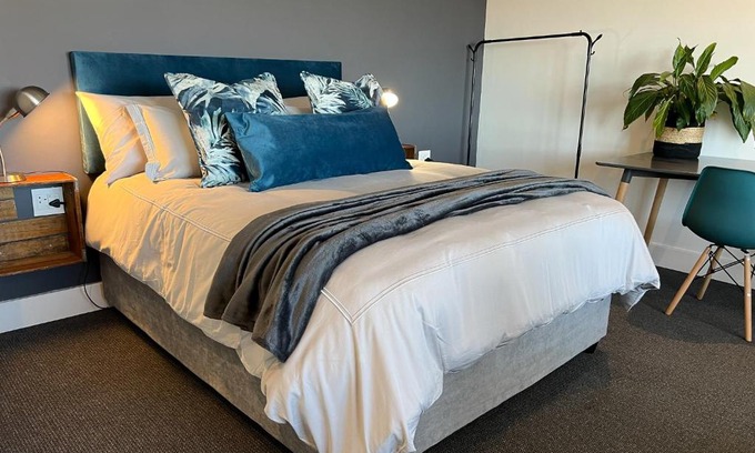Hermanus City-Centre Apartment | Waterfront Studio apartment no 5