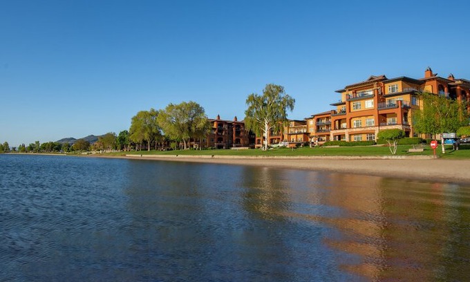 Okanagan-Similkameen Hotel | Watermark Beach Resort