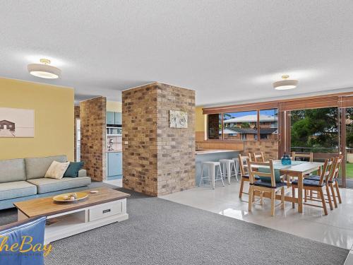 Nelson Bay Apartment | Weatherly Close Unit 1 at 12