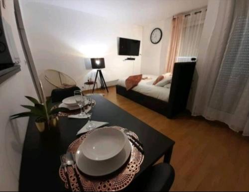 Bagneux Apartment | Welc'Home Paris