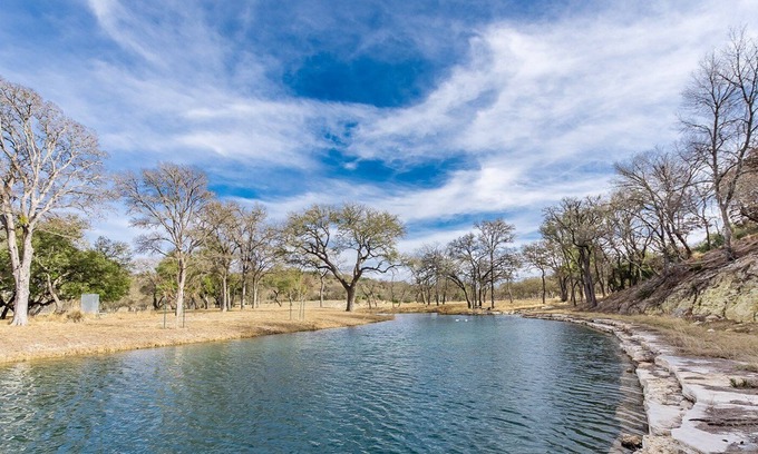 Fredericksburg House | Welcome to beautiful HIDDEN ROCK RANCH, in the Hill Country of Fredericksburg