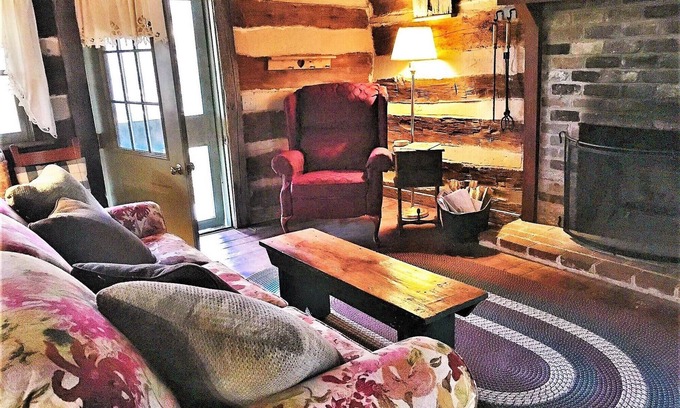 Lexington Cabin | Welcome to circa 1775 Virginia!