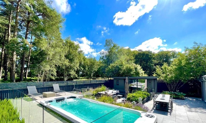 New Forest District Cottage | Welcome to country living at its very finest.