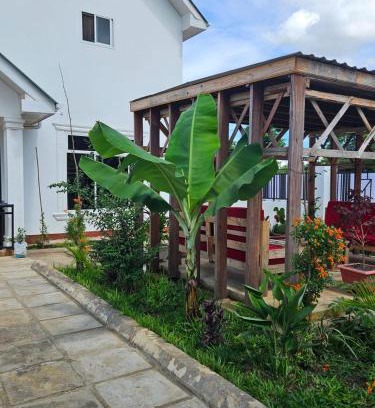 Arusha Villa | Welcome to Mkuki Hut