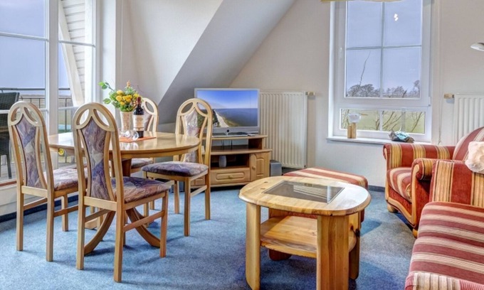 Loddin Apartment | Welcome to the vacation apartment "Abendsonne" Ostseeglück in the seaside resort of Loddin!