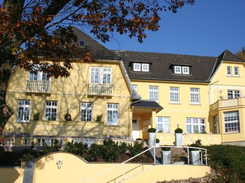 Bad Pyrmont Apartment | Weser Uplands Retreat