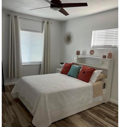 North Park Central House | West Mitchell