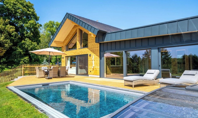Gahlenz Ski Chalet | "Whisper of Alpacas" chalet new opening 09/25