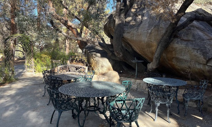 Kernville Hotel | Whispering Pines Lodge