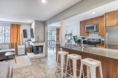 Whistler Creekside Apartment | Whistler Studio by Gondola & Free Parking