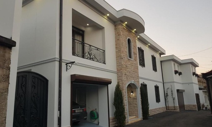 Kentron Villa | White House