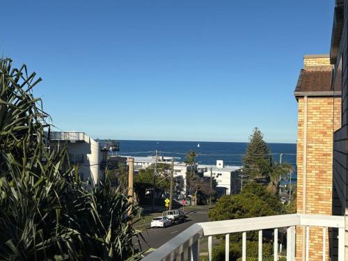 Caloundra Apartment | White Opal Unit 4