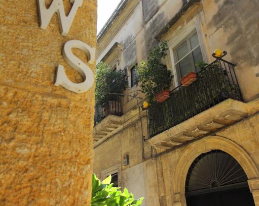 Lecce Historic Center Bed & Breakfast | White Suite B&B