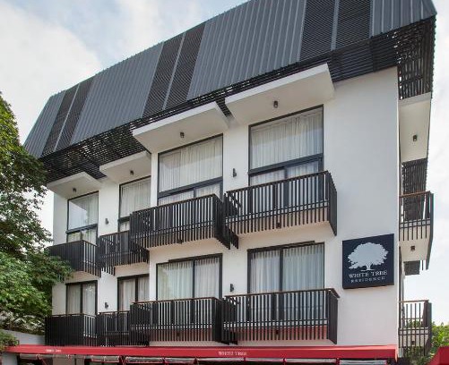 Cipete Selatan Hotel | White Tree Residence