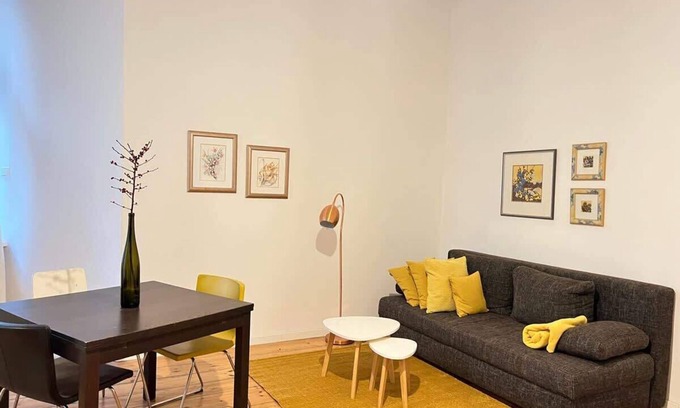 Prenzlauer Berg Apartment | Wichertstraße 47 Summ