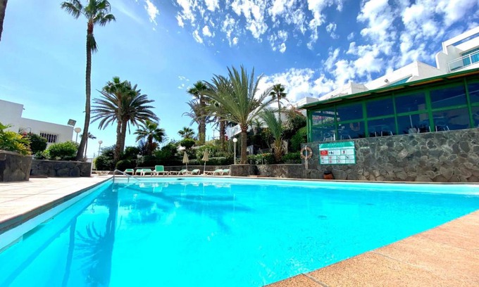 Playa del Aguila Apartment | Wifi apartment, pool, near Playa del Aguila