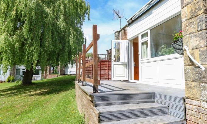 Cowes House | Willow Cabin