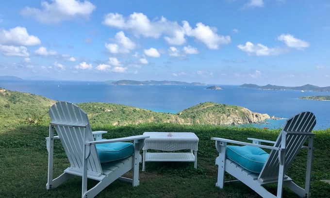Estate Hansen Bay Apartment | Windy Way has a spectacular view, affordable, quiet one-bedroom Apt., near beach