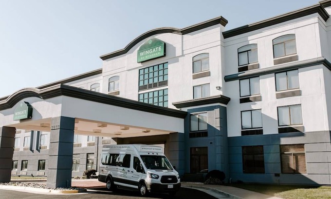 Chantilly Hotel | Wingate by Wyndham - Dulles International