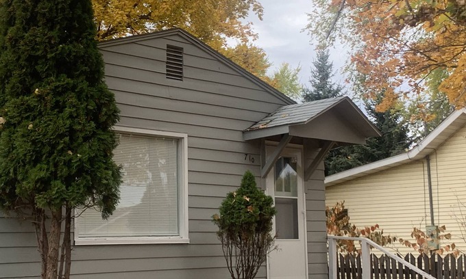 Polson House | Winnifred's, located in a quiet neighborhood close to downtown Polson.