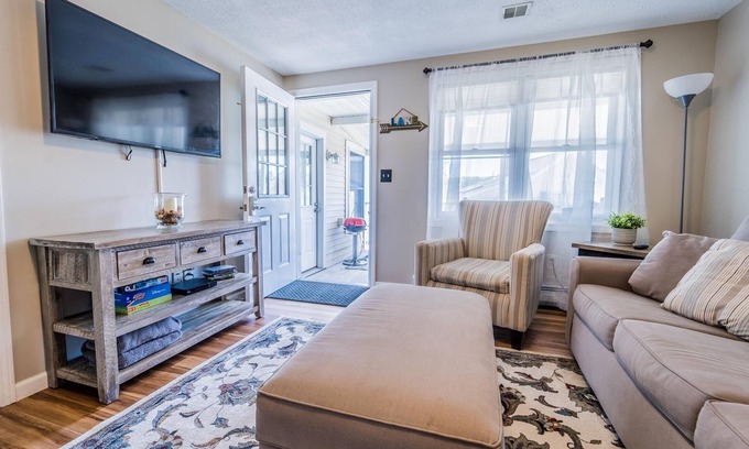 Winnisquam Condo | Winnisquam~ 2nd Floor Amazing view of the lake