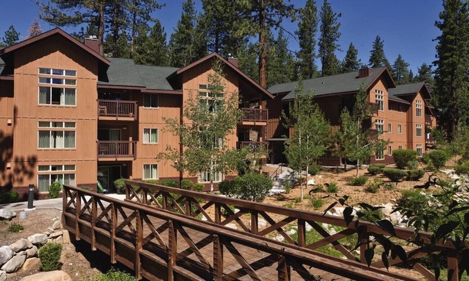 Round Hill Village Condo | Winter Holiday Week in Tahoe 5-star Resort 2BR/2BA Condo, sleeps 6