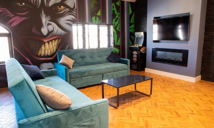 South Shore Apartment | Withnell Stays - Apartment Six