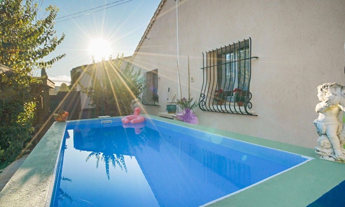 Mouans-Sartoux Villa | Wonderful private villa for 4 guests with private pool, WIFI, A/C, TV, terrace and pets allowed