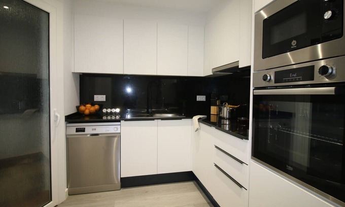 El Poble-sec Apartment | Wonderful apartment with terrace in Plaza España,