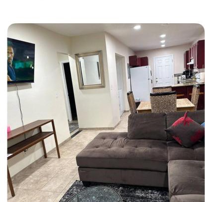 Rose Park House | Wonderful House close to airport