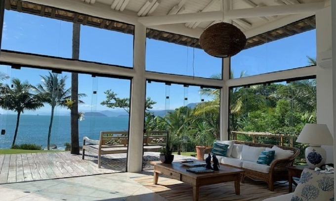 Praia de Taubate House | WONDERFUL MANSION ON COAST