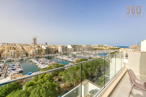 Pieta Apartment | Wonderful marina 3BR home, with LUX interior w/AC by 360 Estates