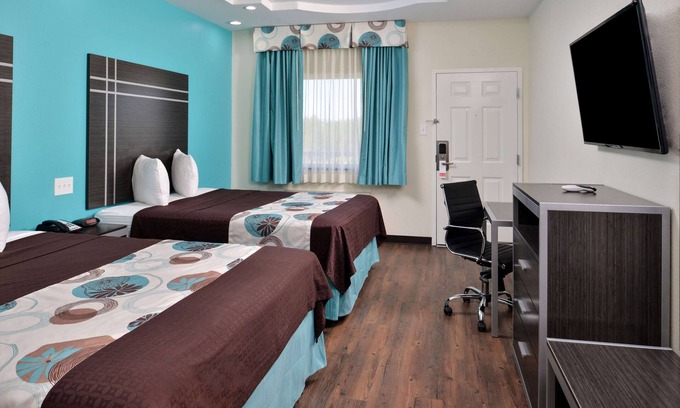 Spring Hotel | Wonderful Place To Stay! 3 Spacious Units! Near TGR Exotics Wildlife Park!