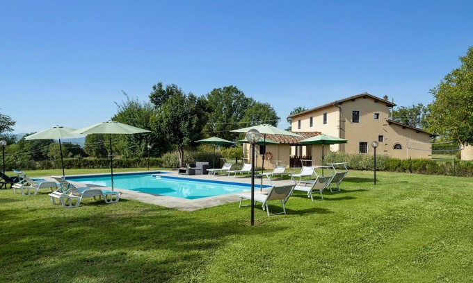 Borgo San Lorenzo Villa | Wonderful private villa for 10 people with A/C, WIFI, private pool, TV, patio and pets allowed