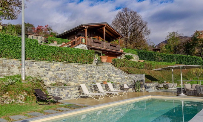 Cerano d'Intelvi House | Wonderful private villa for 6 people with A/C, WIFI, private pool, TV, terrace and panoramic view