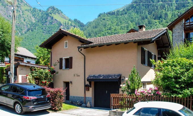 Olivone House | Wonderful private villa for 4 people with WIFI, TV, patio, pets allowed and panoramic view