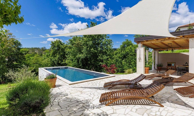 Cerovlje House | Wonderful private villa for 6 people with WIFI, private pool, A/C, TV and terrace
