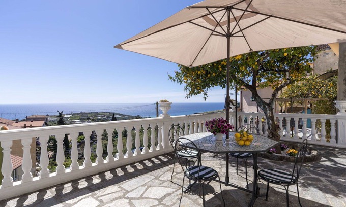Terzorio House | Wonderful villa for 4 guests with A/C, WIFI, TV and pets allowed