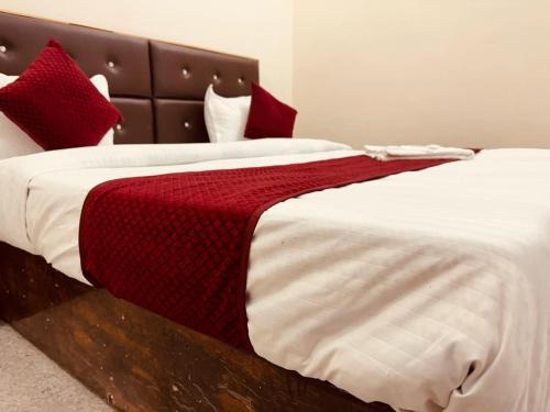 Mathura Hotel | WooibHotels Krishna Residency Vrindavan